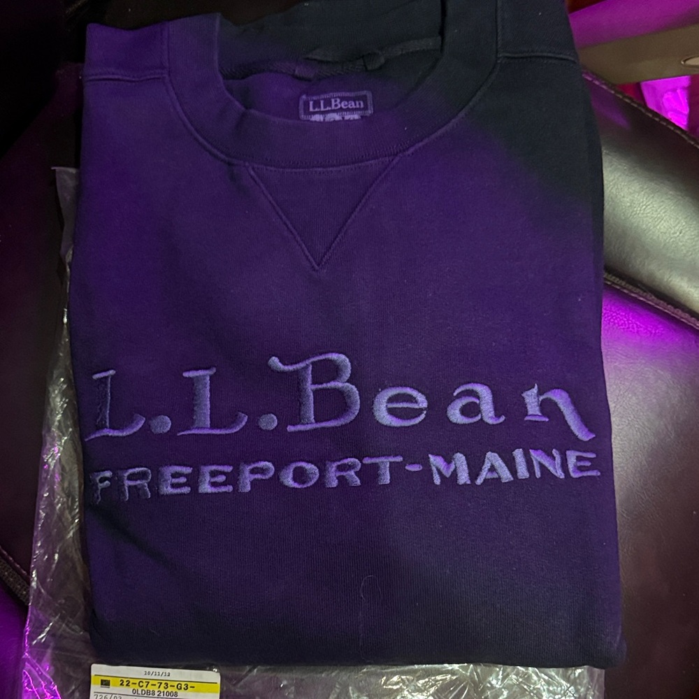 L.L. Bean Dark Navy Blue Crewneck